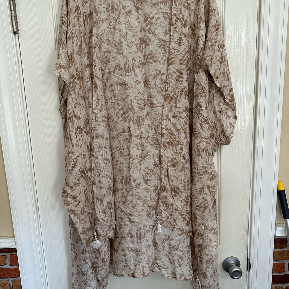 Nordstrom women’s kimono. One size